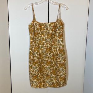 Beautiful Women’s Vintage Floral Patterned Satin Dress